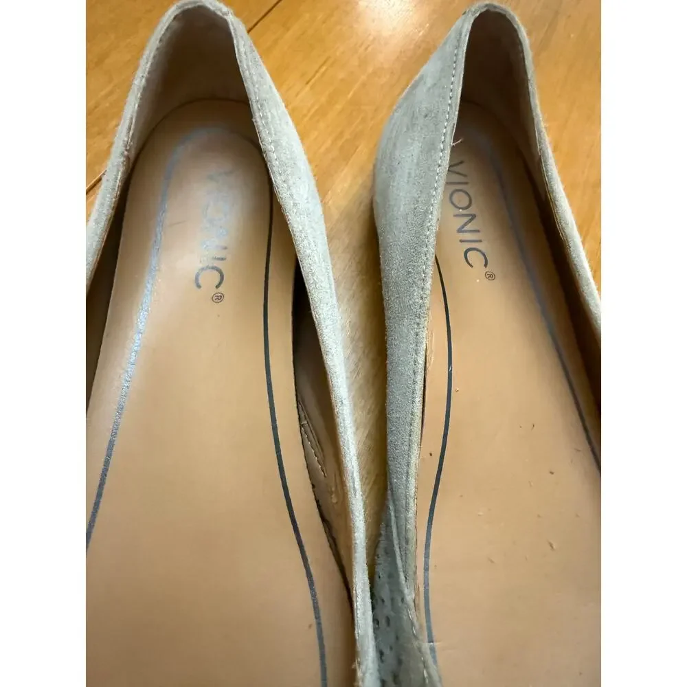 Vionic Carmela Pointed toe flat dark taupe suede laser cut orthotic support 7*